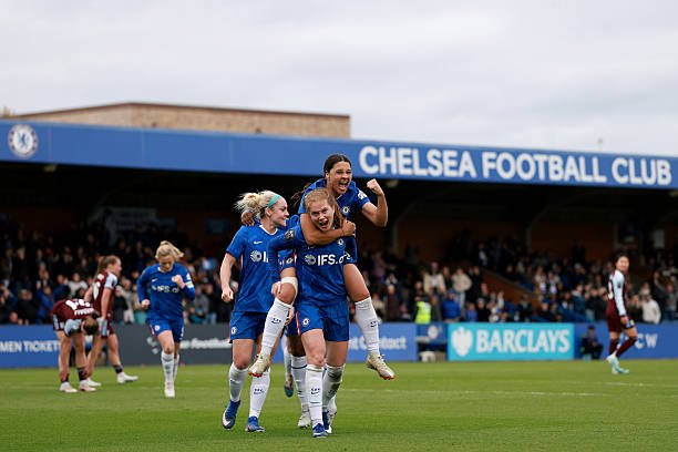 Seven-Goal Thriller at Kingsmeadow: Chelsea FC Women Edge Aston Villa 4-3 in WSL Masterclass