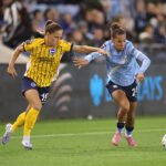Brighton & Hove Albion WFC vs Manchester City WFC - City's WSL throne under the Amex lights