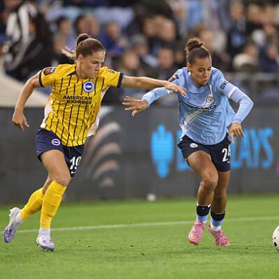 Brighton & Hove Albion WFC vs Manchester City WFC - City's WSL throne under the Amex lights